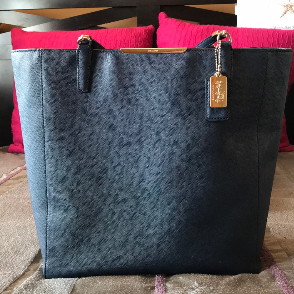 Navy authentic Coach bag